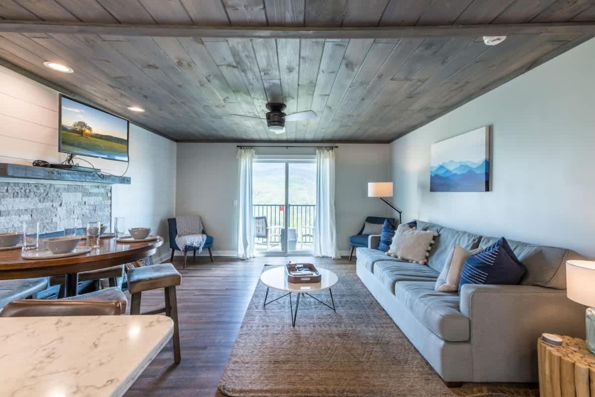 Modern Mountain Escape Villa Gatlinburg Exteriör bild